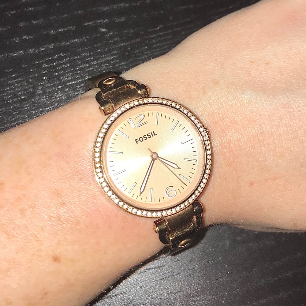 Fossil rose gold watch